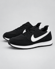 Black Nike Casual Sneaker