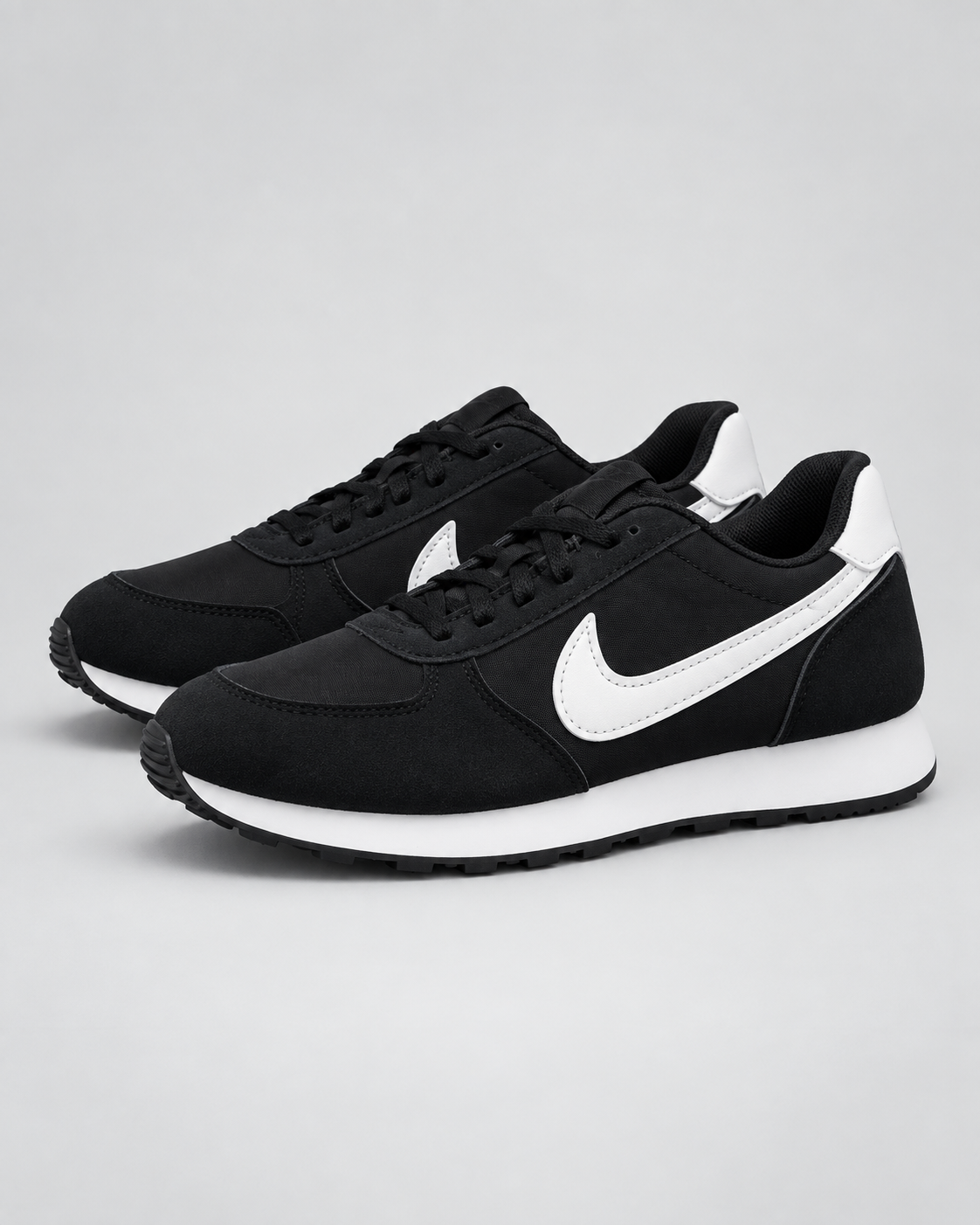 Black Nike Casual Sneaker