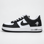 Black & White Nike Air Sneaker